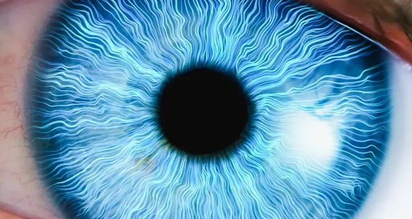 دانشمندان در سال ۲۰۲۵ چشم انسان را به روی رنگ‌های جدید باز کردند