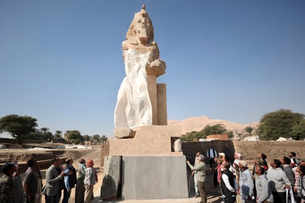 مجسمه فرعون آمنهوتپ سوم