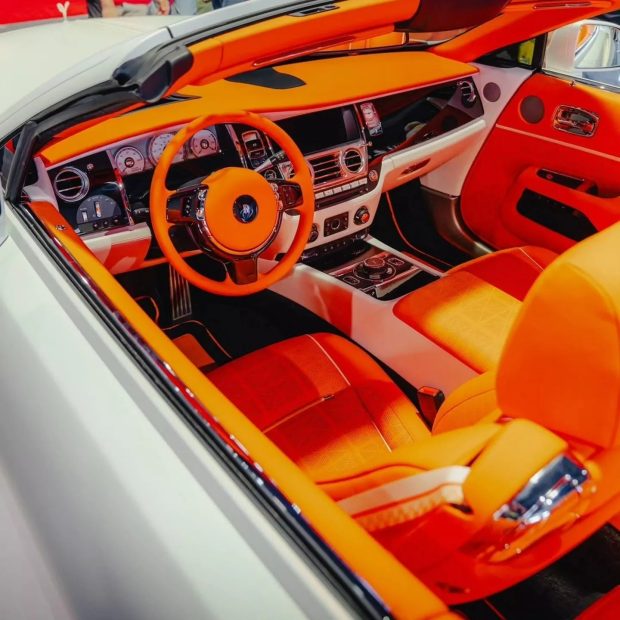 رولزرویس داون Venuum