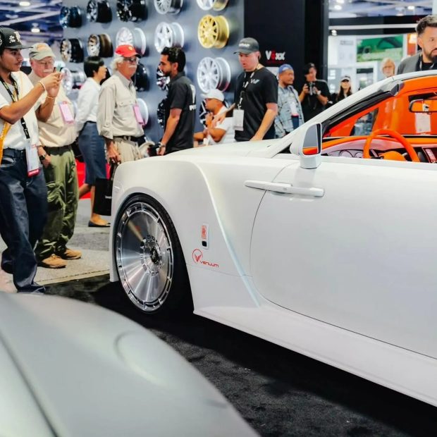 رولزرویس داون Venuum