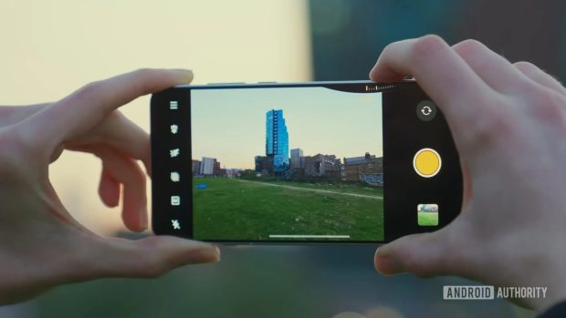 ویژگی گوشی‌های موبایل