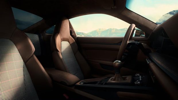 کابین نسخه ویژه پورشه ۹۱۱ جیتی۳