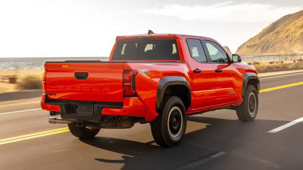 پیکاپ با گیربکس دستی