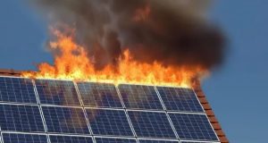 آتش سوزی پنل های خورشیدی