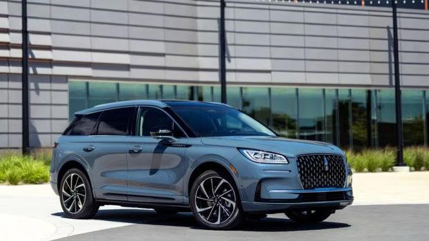 شاسی بلند لوکس کامپکت