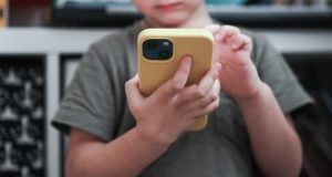 خرید گوشی برای کودک