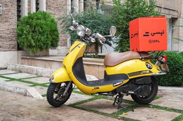 ارسال بسته با موتور