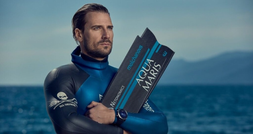 رکورد حبس نفس شکست؛ مردی که نیم ساعت زیر آب زنده ماند!