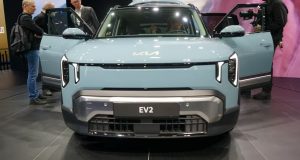 کیا EV2