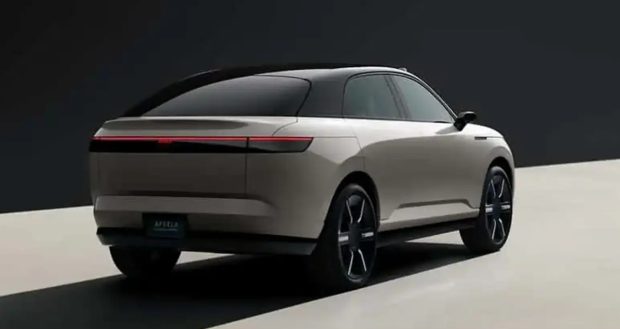 نمای عقب شاسی بلند کانسپت آفیلا