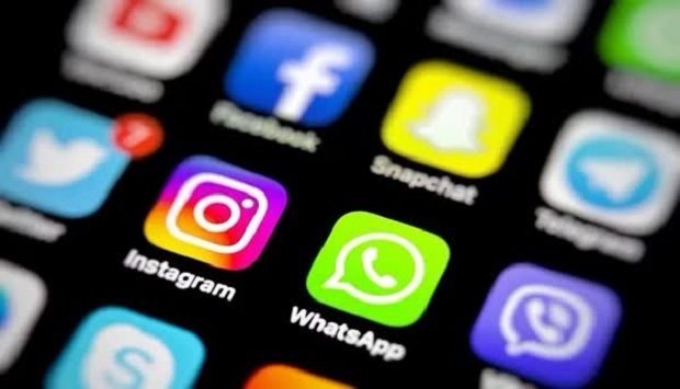 سکوهای دشمن را به بهانه کسبوکار آزاد نکنید