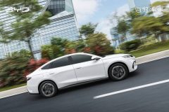 قیمت نهایی بی وای دی سیل 06