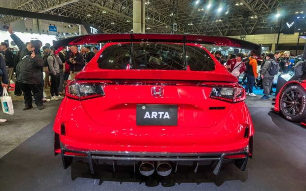 نمای عقب هوندا سیویک تایپ R مسابقهای