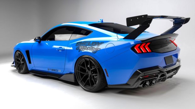 نمای عقب موستانگ شلبی GT350/TA