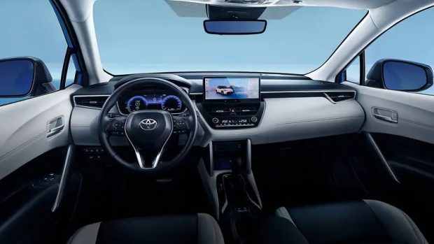 نمای کابین تویوتا فرانتلندر هیبرید 2025