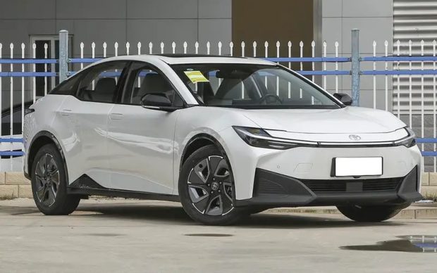 نمای جلو تویوتا bZ3 مدل 2026