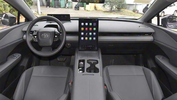 نمای کابین تویوتا bZ3 مدل 2026