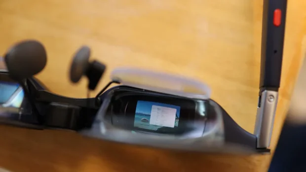 عینک Xreal One S