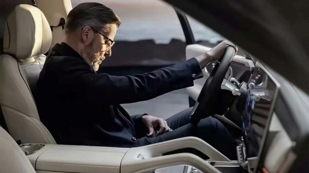 نمای کابین شاسی بلند زیکر 8X