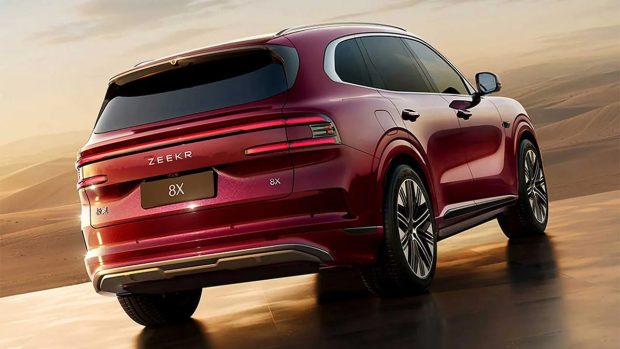 نمای عقب شاسی بلند زیکر 8X