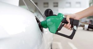 عقب‌نشینی قیمت بنزین سوپر