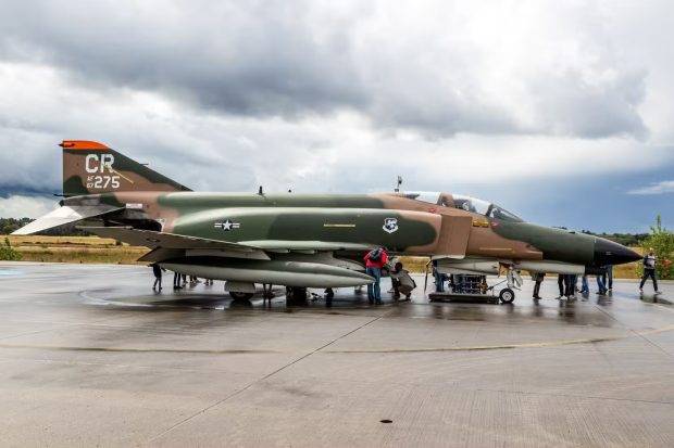 F-4 فانتوم