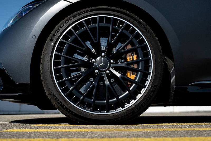 مرسدس بنز EQE - تایرها