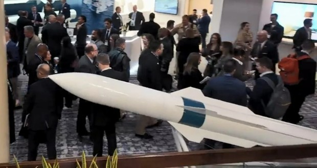 موشک SM-2 Block IIIC/CU در سمپوزیوم نیروی دریایی ایالات متحده به نمایش گذاشته شد