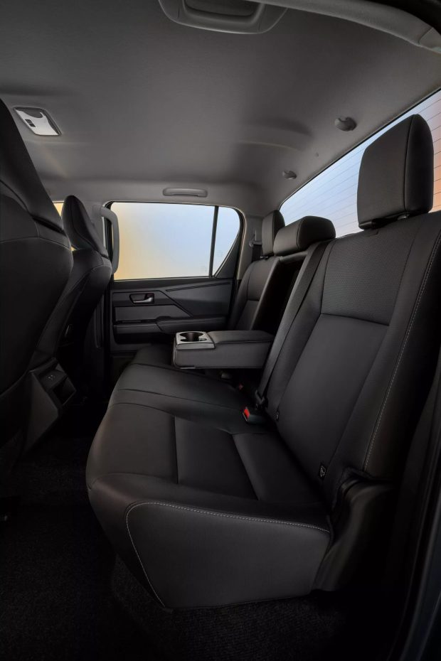 پیکاپ برقی هایلوکس