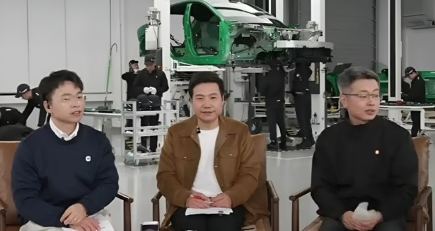 کالبدشکافی شیائومی YU7