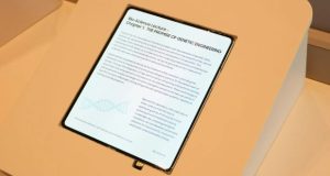 پنل OLED تاشو بدون چین و چروک