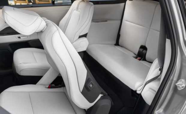 کابین و امکانات تویوتا هایلندر ۲۰۲۷