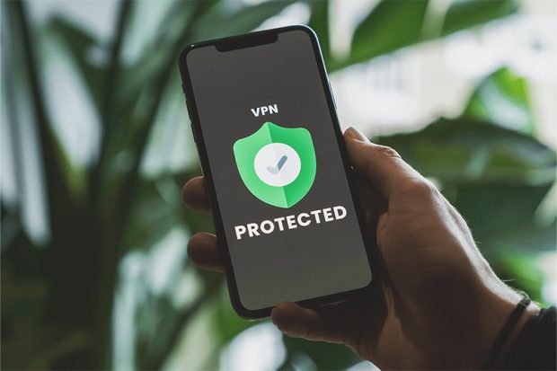 سالانه 30 هزار میلیارد تومان به جیب فیلترشکن‌فروش‌ها می‌رود