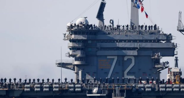 عدد ۷۲ روی ناو آبراهام لینکلن