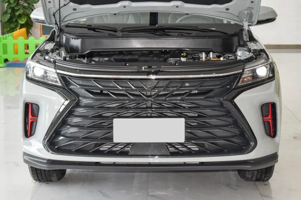 آرتابان توکا - زیر کاپوت