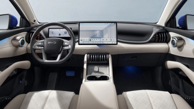 بی وای دی آتو ۳ اوو