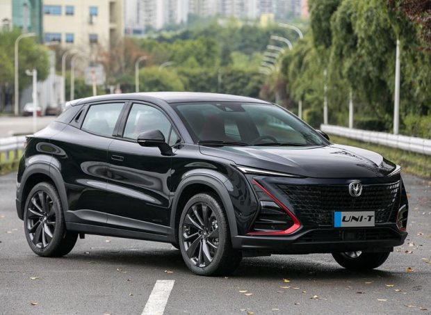 چانگان یونی تی - نمای جلو