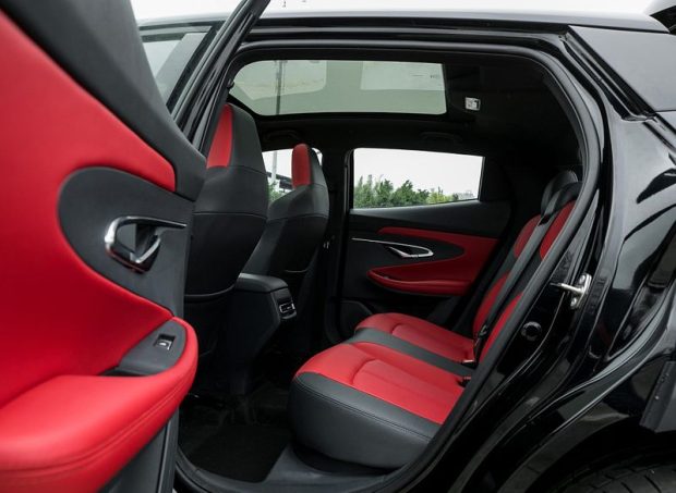 چانگان یونی تی - صندلی‌های عقب