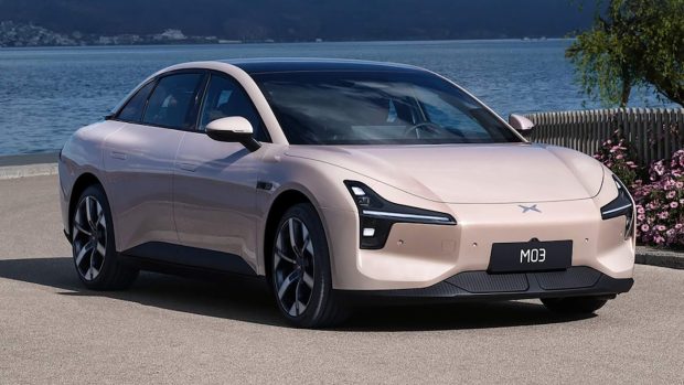 مشخصات ایکس پنگ مونا M03