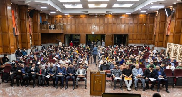 دادگاه کوروش کمپانی