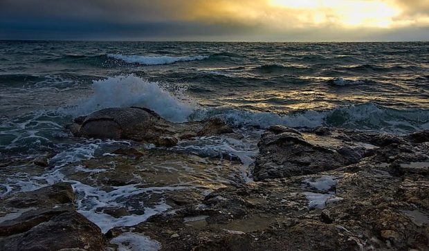 افت تراز آب دریای خزر