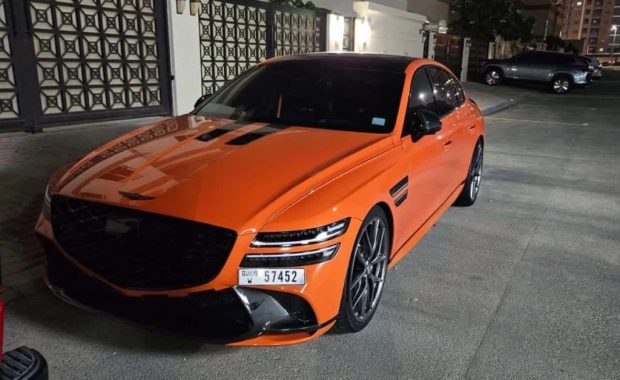 نمای جلو جنسیس G80 ماگما