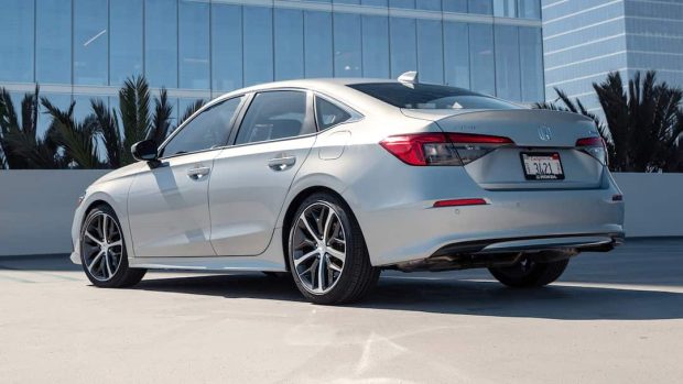 نمای عقب سدان هوندا سیویک