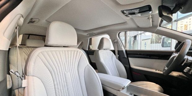 نمای کابین هیوندای آزرا 2026