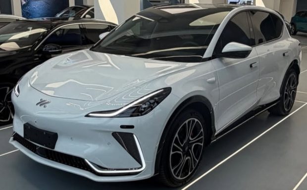 کراس‌ اوور IM LS7