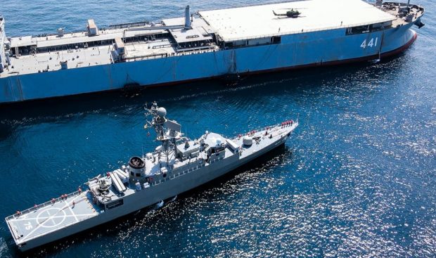 ناوشکن ایرانی دنا