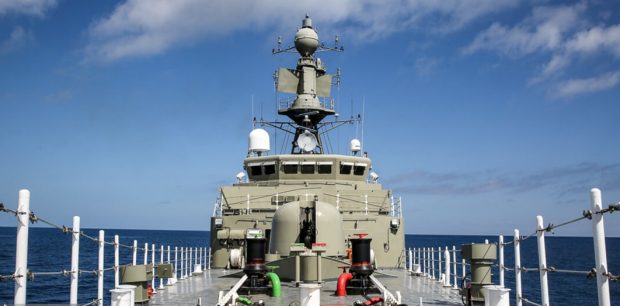 ناوشکن ایرانی دنا