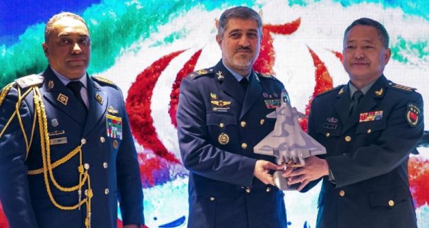 ماکت جنگنده J-20