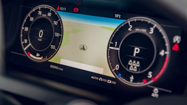 لندروور دیسکاوری اسپرت - کلاستر دیجیتال