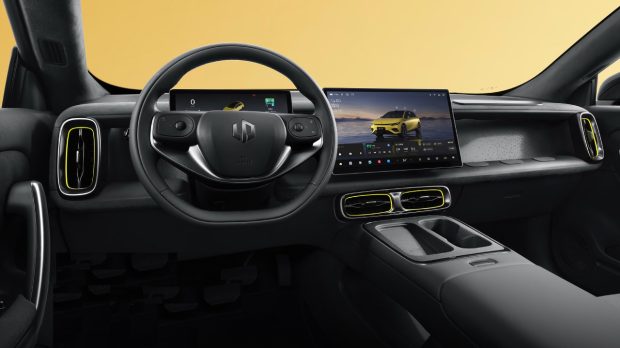 نمای داشبورد لیپ موتور لافا 5